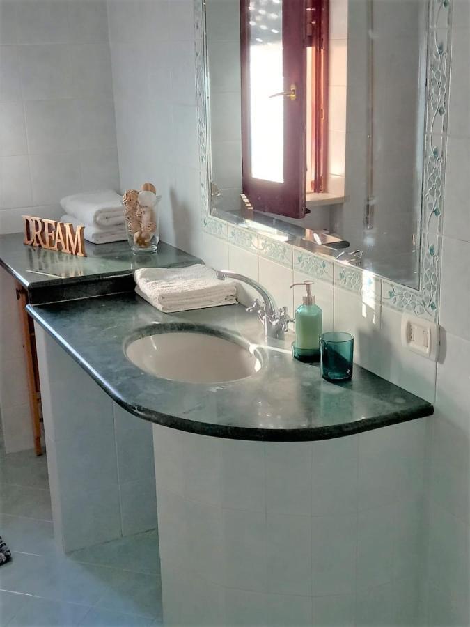 Olindo Apartment E Cristina Apartments Vico Equense Εξωτερικό φωτογραφία