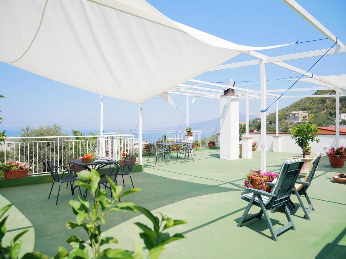 Olindo Apartment E Cristina Apartments Vico Equense Εξωτερικό φωτογραφία
