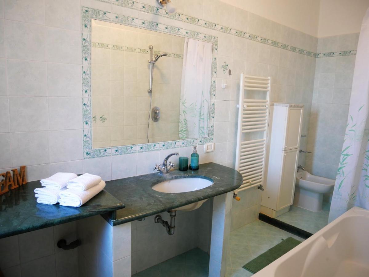 Olindo Apartment E Cristina Apartments Vico Equense Εξωτερικό φωτογραφία