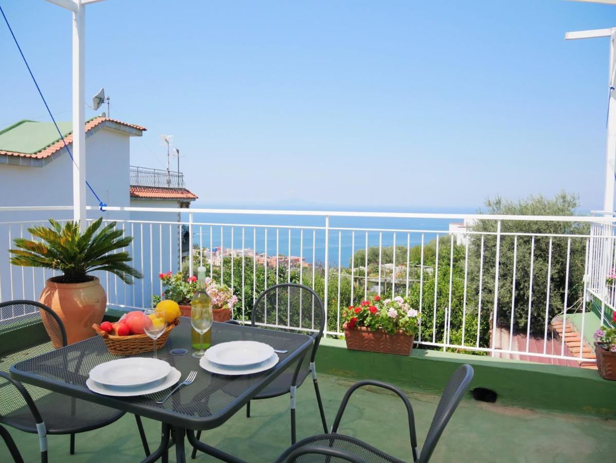 Olindo Apartment E Cristina Apartments Vico Equense Εξωτερικό φωτογραφία