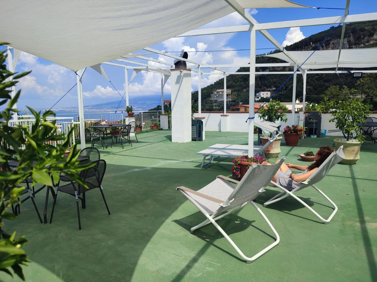 Olindo Apartment E Cristina Apartments Vico Equense Εξωτερικό φωτογραφία