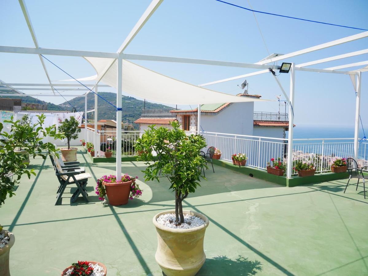 Olindo Apartment E Cristina Apartments Vico Equense Εξωτερικό φωτογραφία