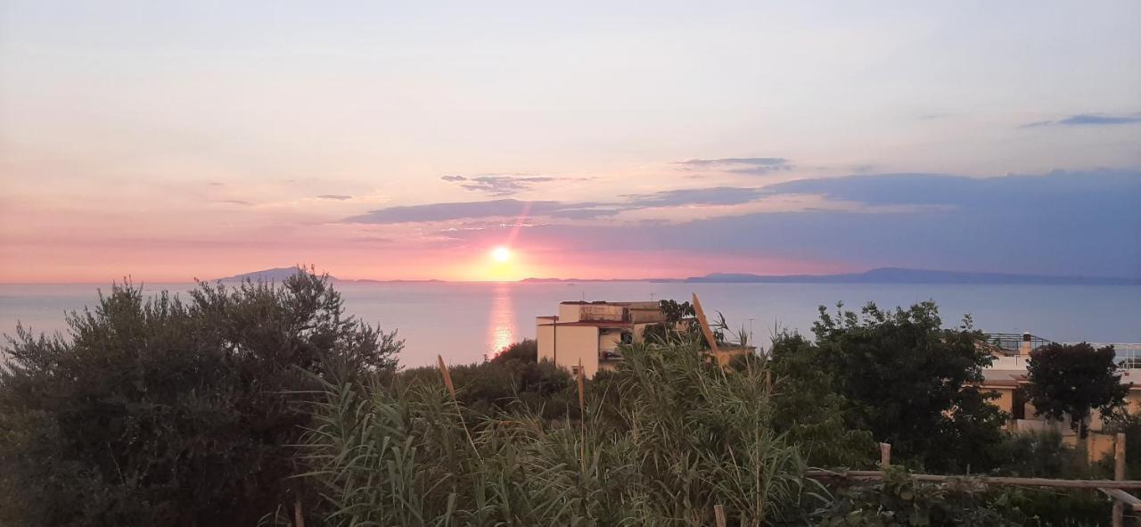 Olindo Apartment E Cristina Apartments Vico Equense Εξωτερικό φωτογραφία
