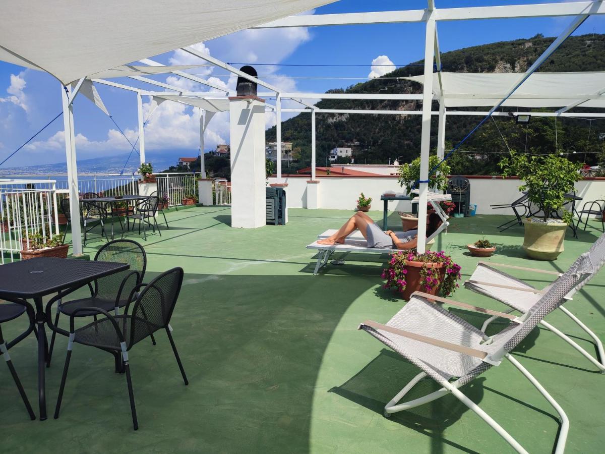 Olindo Apartment E Cristina Apartments Vico Equense Εξωτερικό φωτογραφία