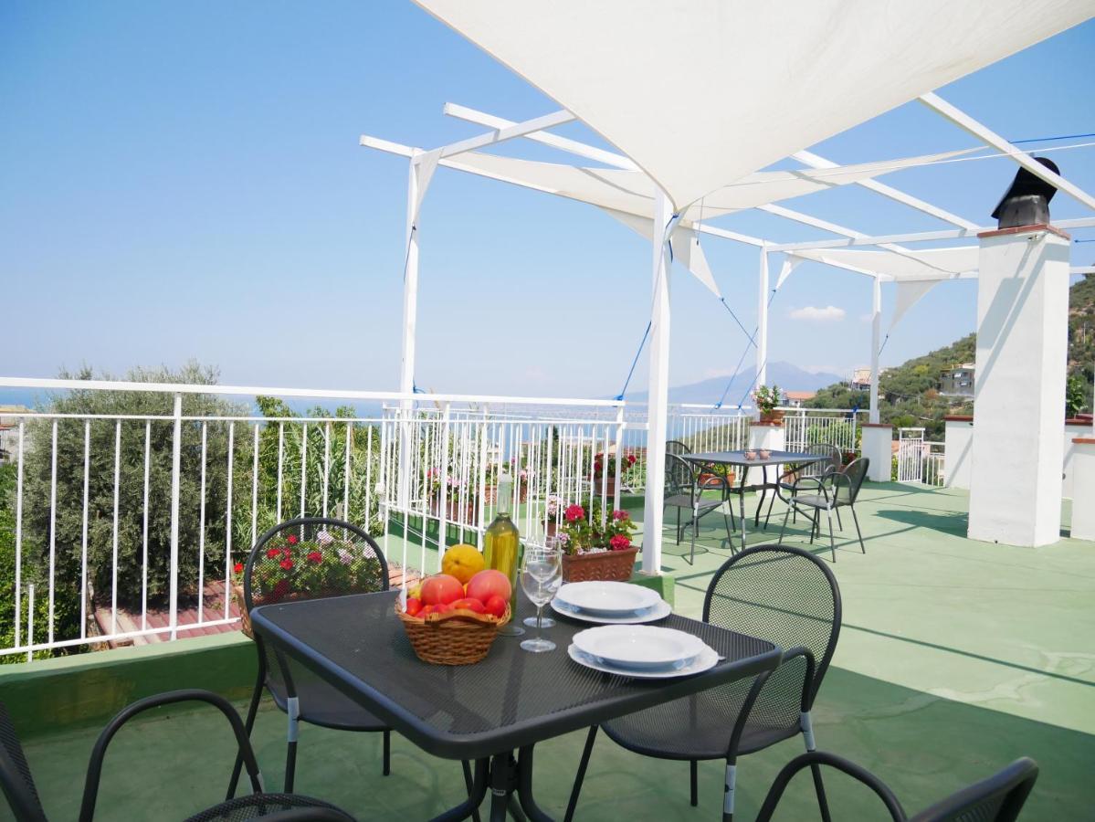 Olindo Apartment E Cristina Apartments Vico Equense Εξωτερικό φωτογραφία